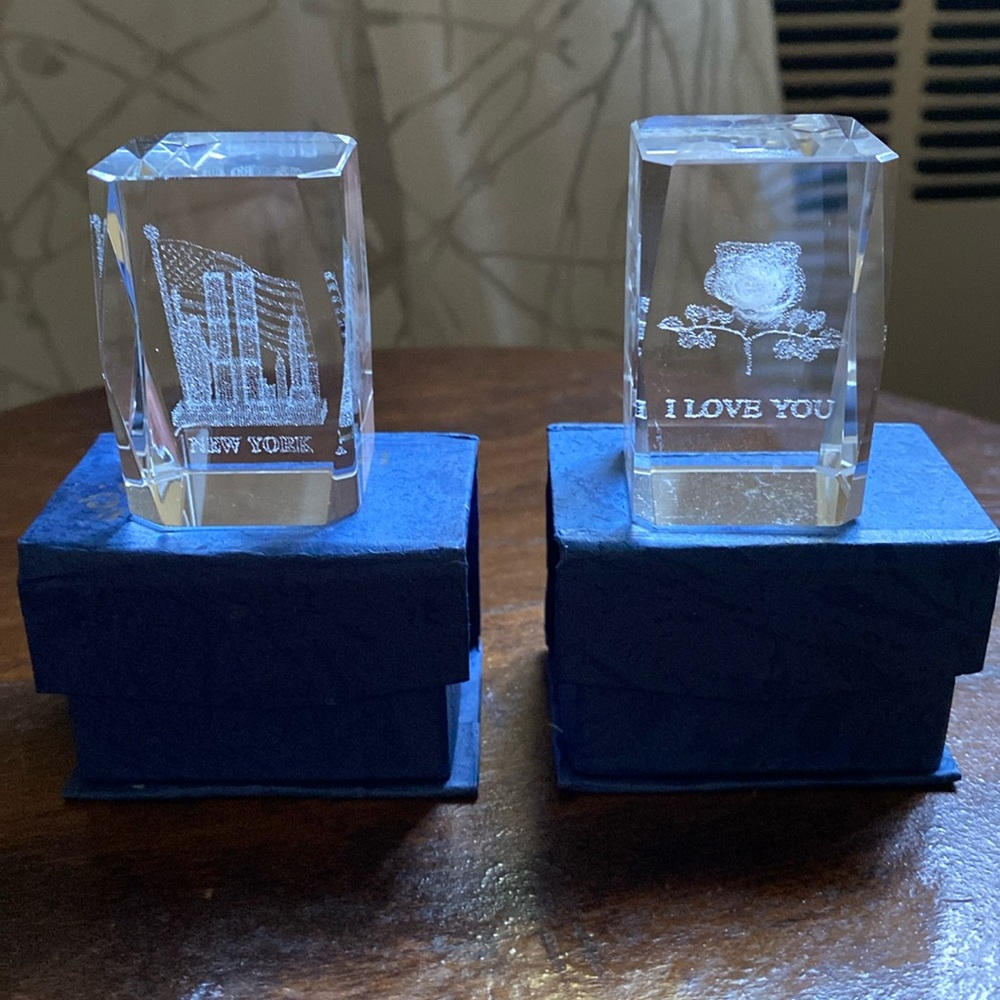 Set of (2) Etched Glass cubes. Excellent